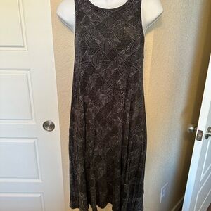 Old Navy Black Geometric Midi Dress